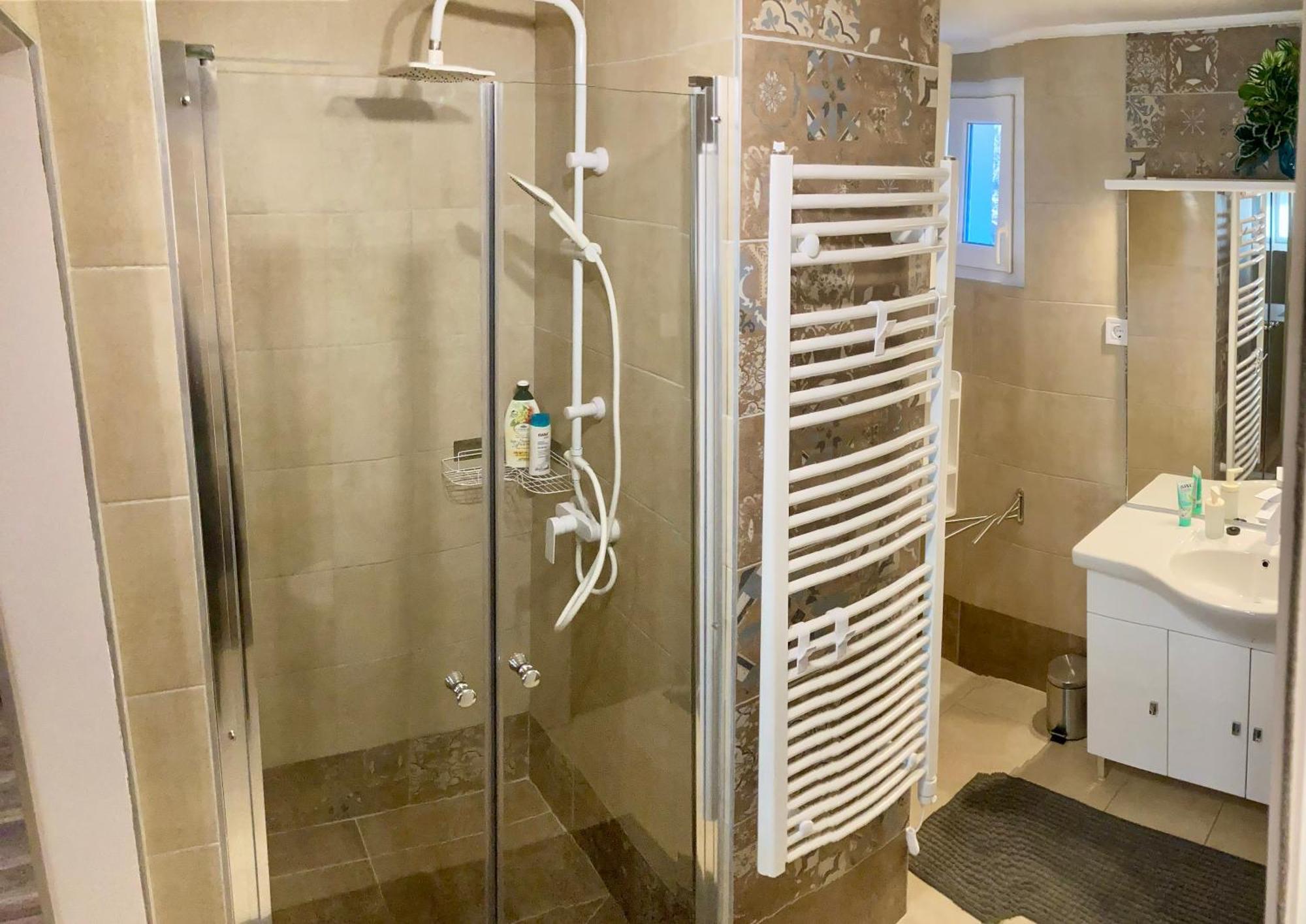 Spengler Apartman Harkány Szoba fotó